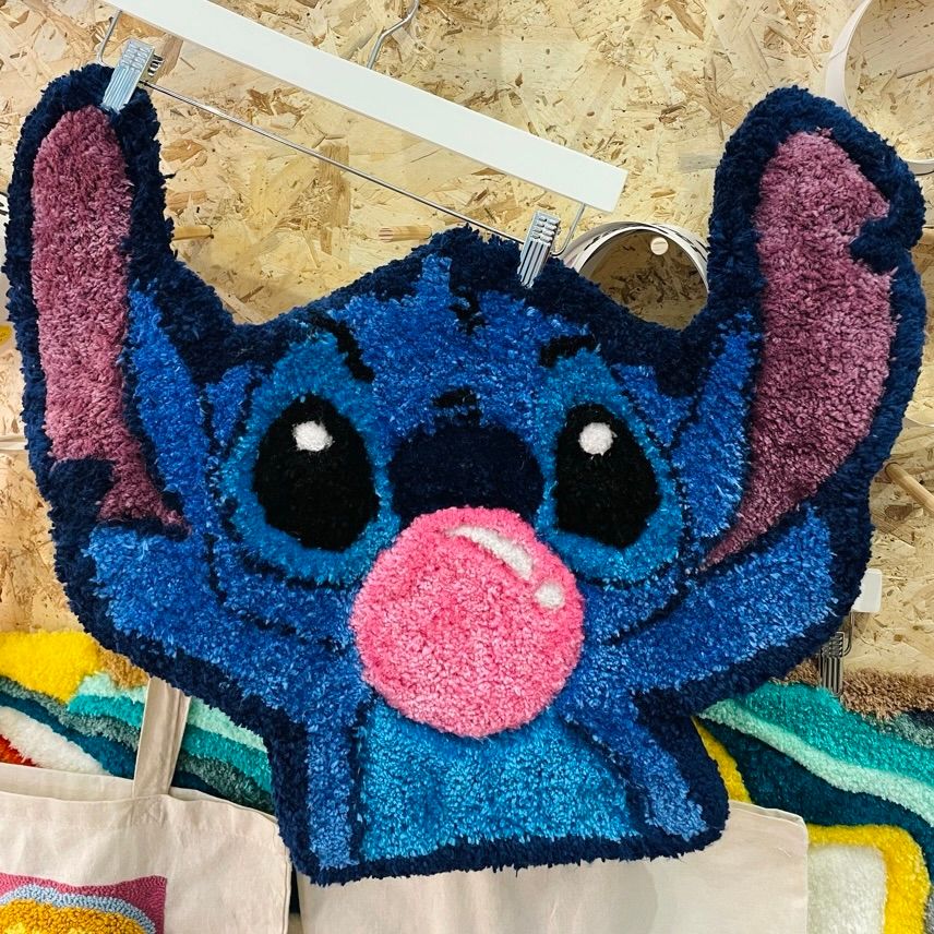 Taller de tufting i tècniques tèxtils a Borrissol Espai Creatiu, Mataró 2